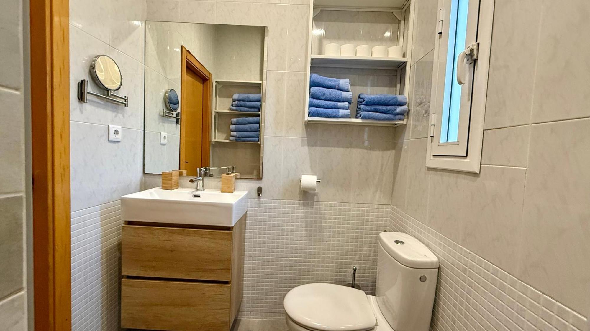 Apartamento Turistico Ciudad Jardin - Nervion. Siviglia Esterno foto